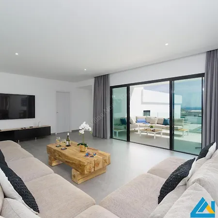 236 - Casa Yasmine By Now Ltd *